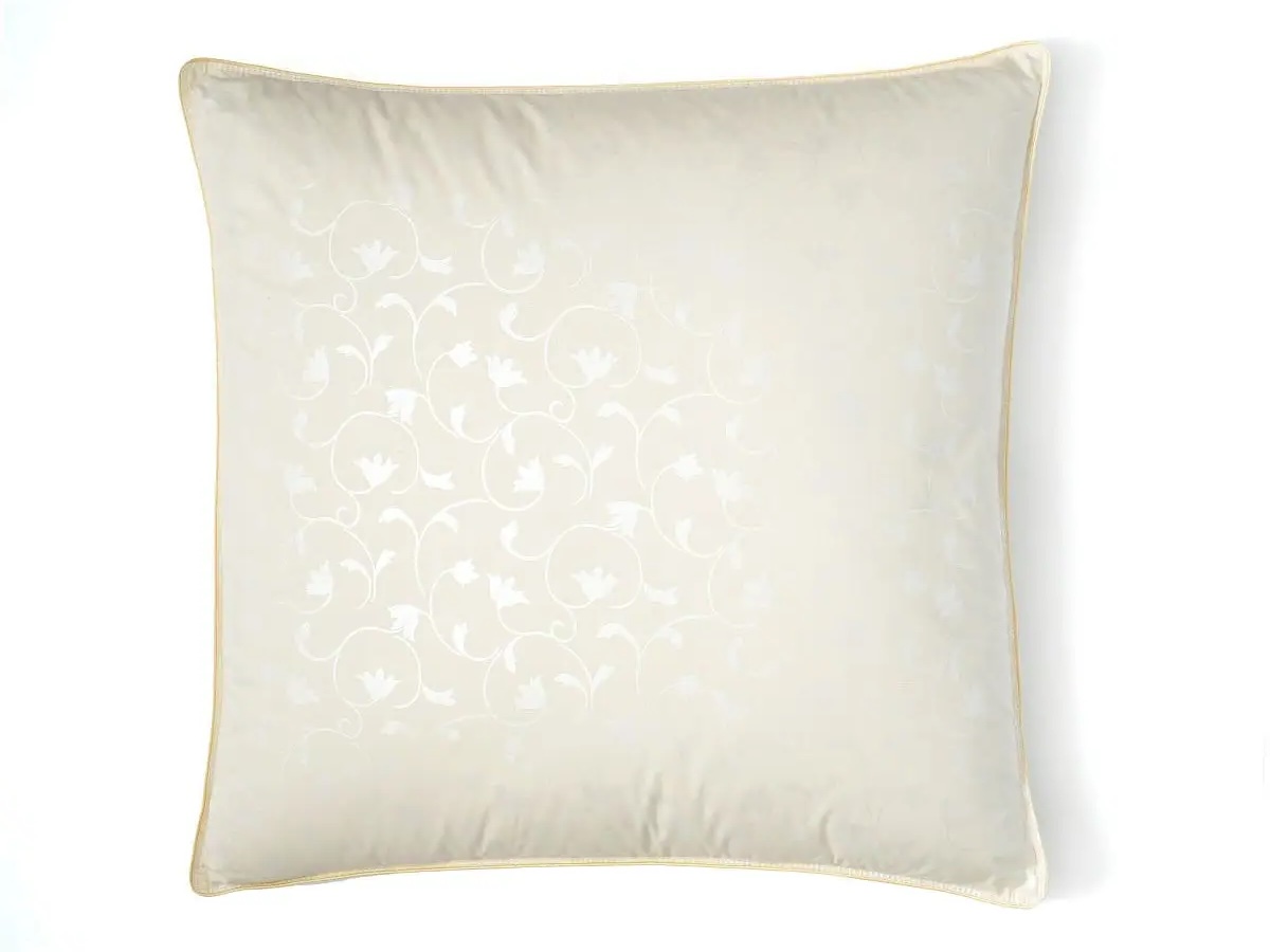 Подушка Camelia Light Dreams