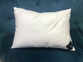 Подушка Trois Couronnes 5 Star Residences Feather Soft