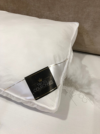 Подушка Trois Couronnes Lotus Lux Cosy