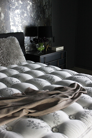 KLUFT Royal Sovereign Collection Gramercy Plush