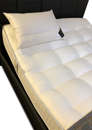 Trois Couronnes Prive Recliner