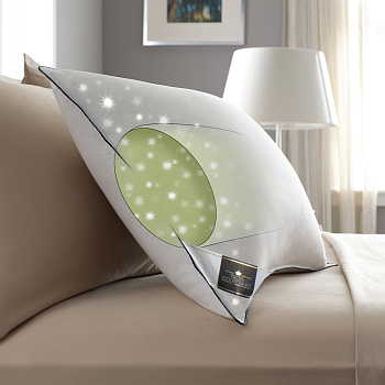 Подушка Trois Couronnes Duchess Taut