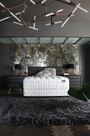 KLUFT Royal Sovereign Collection Gramercy Plush