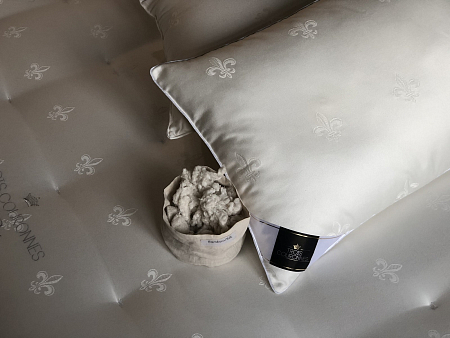 Подушка Trois Couronnes Luxury Selection Camel