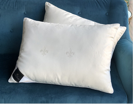 Подушка Trois Couronnes Luxury Selection Camel