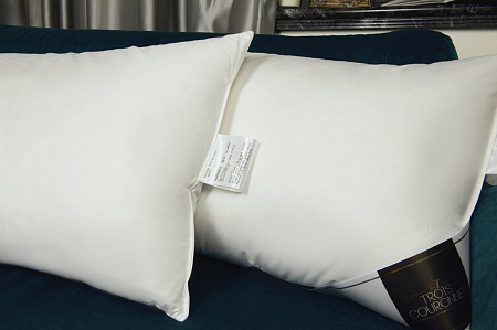 Подушка Trois Couronnes Duchess Cosy