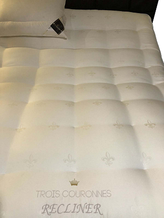 Trois Couronnes Prive Recliner